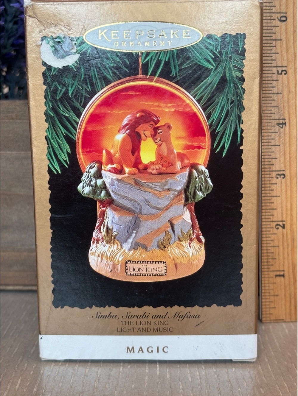 Hallmark Keepsake Ornament The Lion King Simba, Sarabi and Mufasa Light & Music